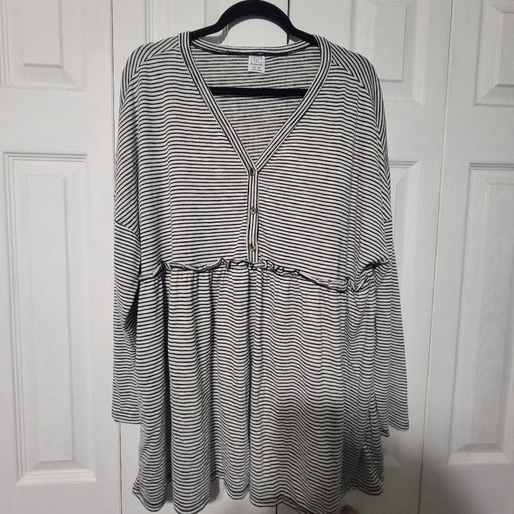 Plus/maternity Top 2x